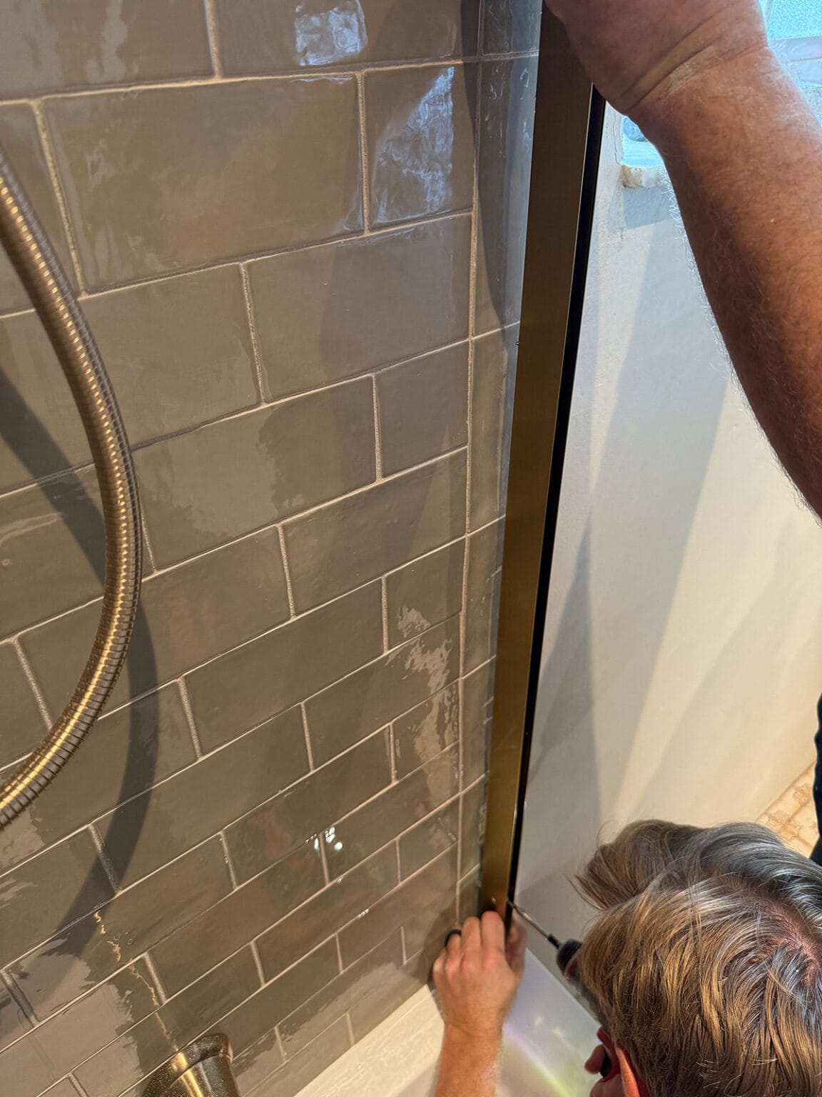 How to Install a Shower Screen - Jenna Sue Design