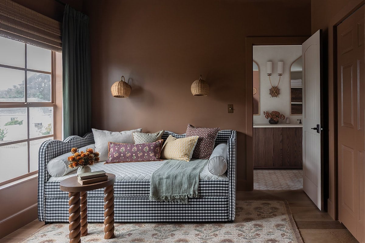 benjamin moore maplewood wall paint color