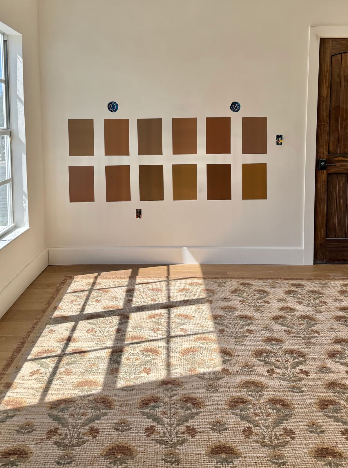 benjamin moore maplewood dark brown cozy cottage bedroom
